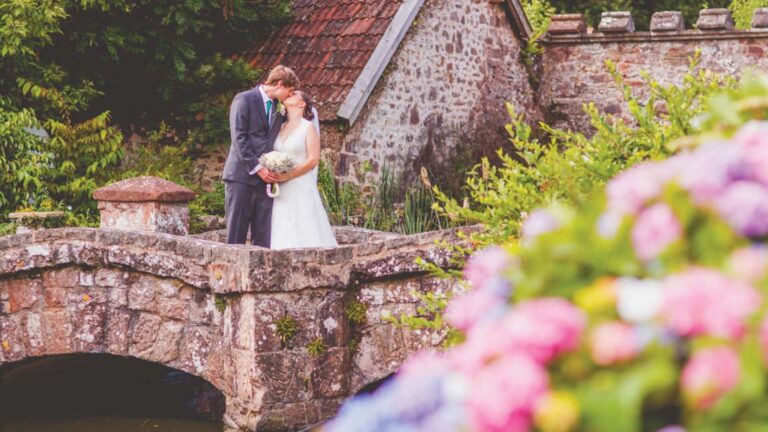 The Couple on the Moat Bridge, Bickleigh Castle