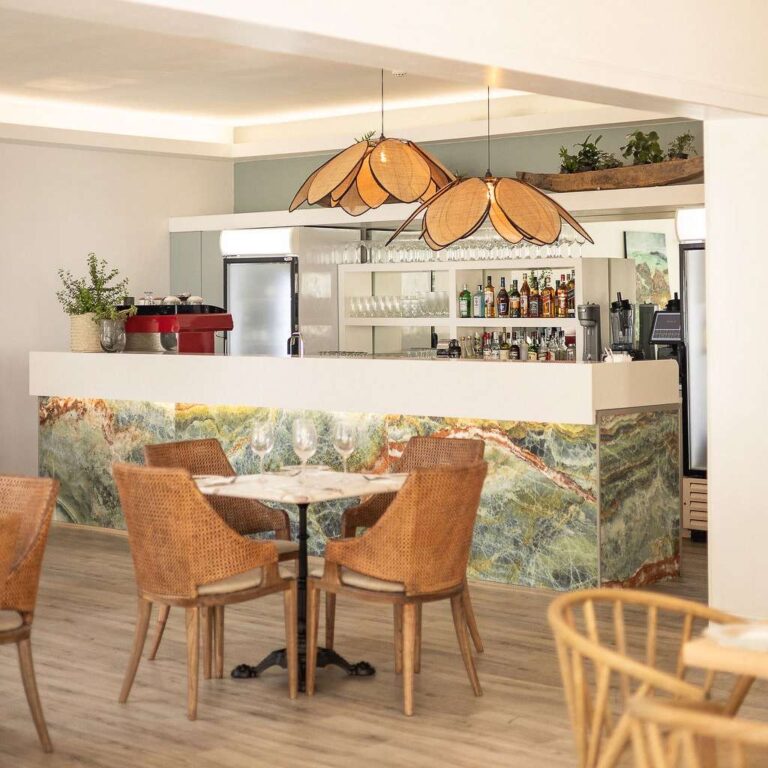 Kostelijk Restaurant interior and bar, Bona Dea Private Estate