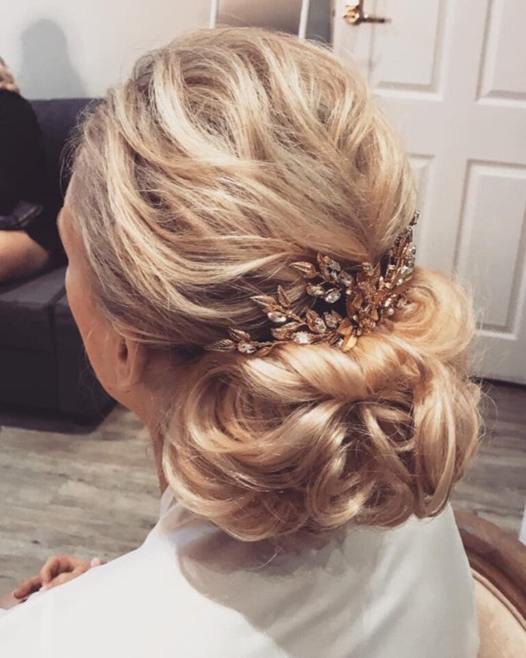 Bridal accessories and styling by Botias Accessories