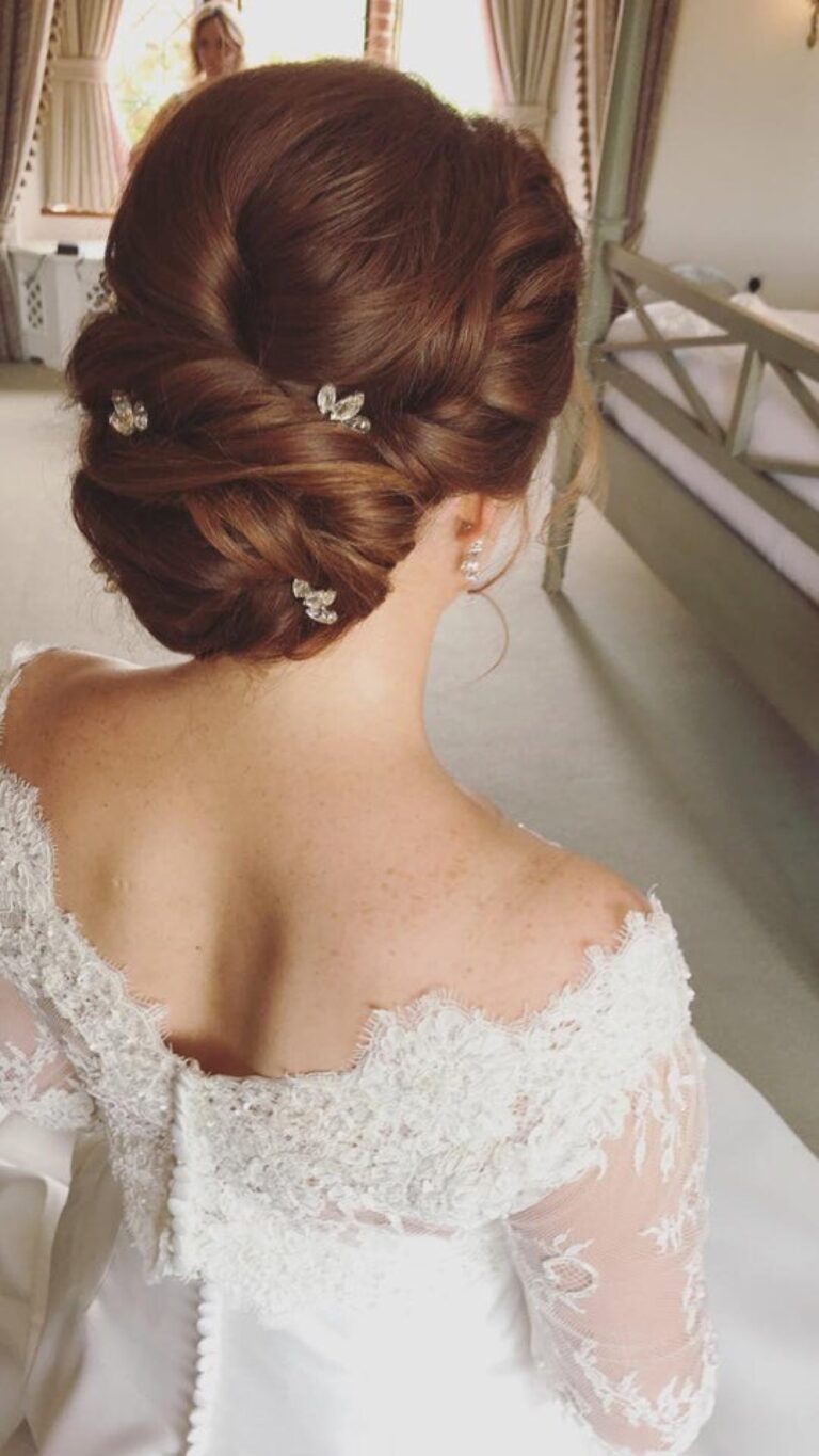 Bridal accessories and styling by Botias Accessories