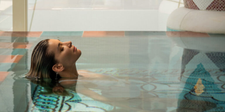 Talise Spa pool with mosaic floor, Burj Al Arab Jumeirah