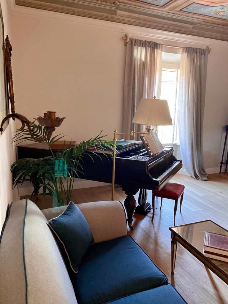 The music room, with the piano, Burlamacchi Villas