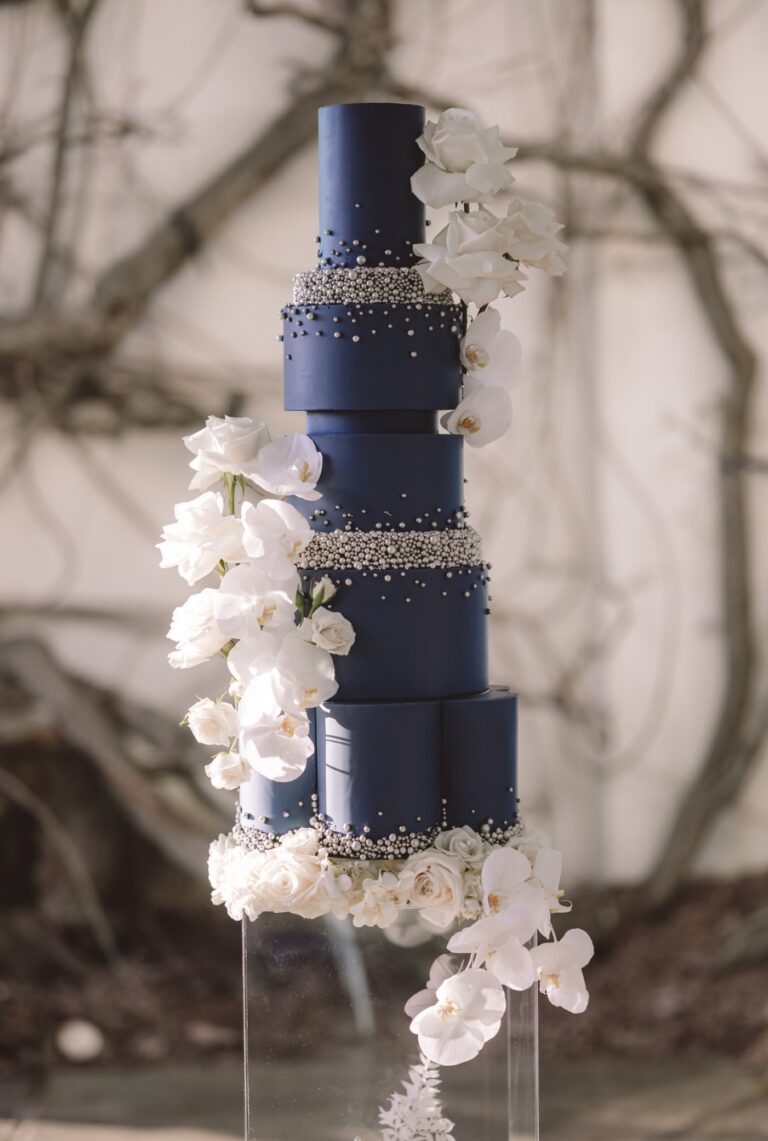 Wedding cake by Cake Design by Holly Miller