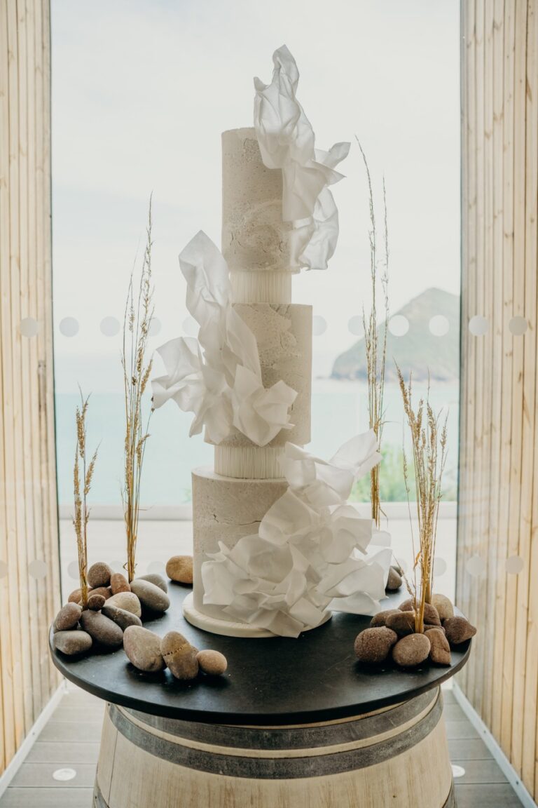 Wedding cake by Cake Design by Holly Miller