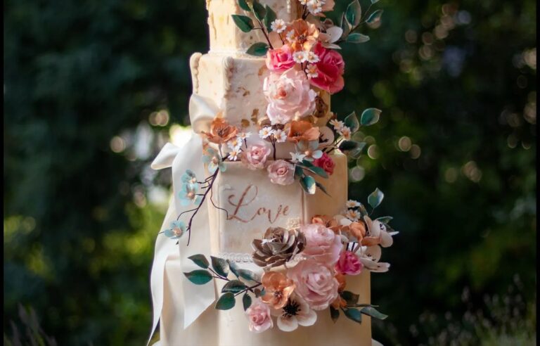 Wedding cake by Cakes by Nina