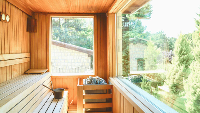 The wood-panelled sauna, Casa Lavanda