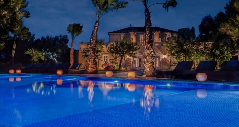 The masia at dusk, Casa Nova Estate