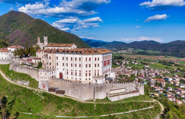 The castle above the valley, Castel Brando