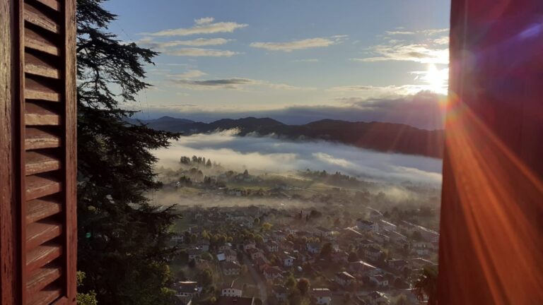 Morning mist over the valley, Castel Brando