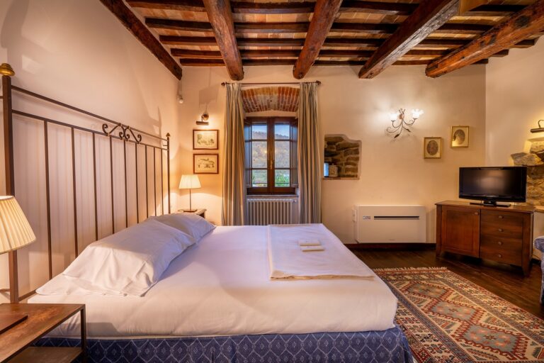 A Junior Suite, Castello di Petrata