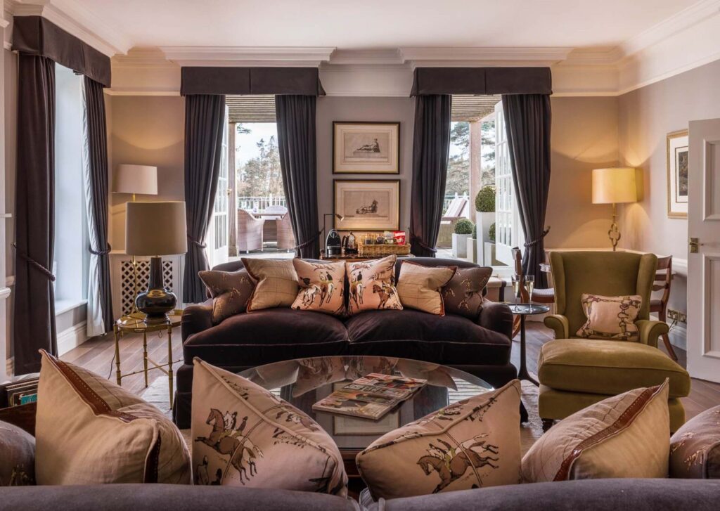 Rooms & Named Suites