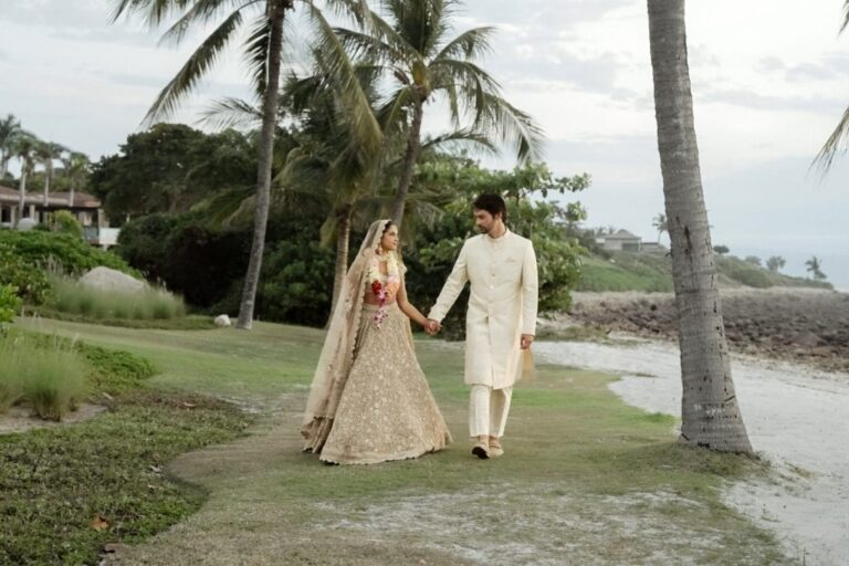 A couple beneath the palms, Cinema of Poetry