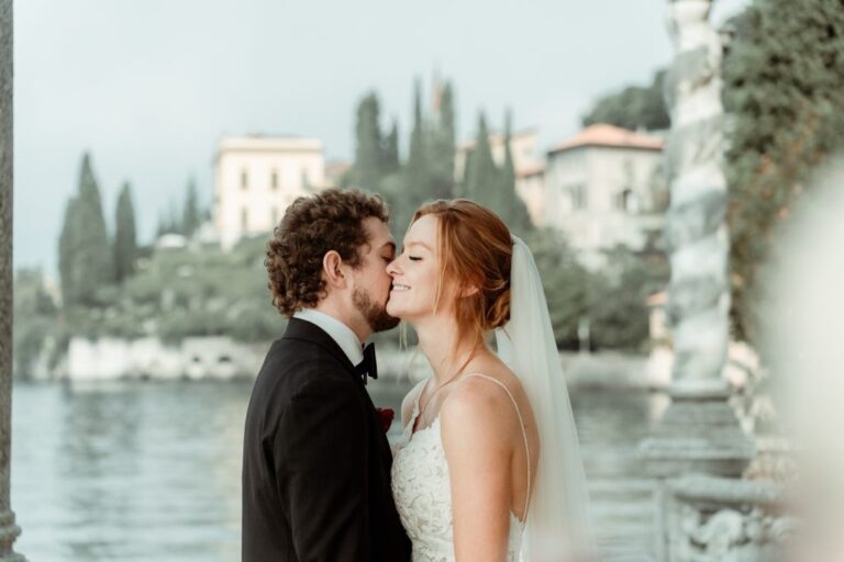A kiss above the lake, Cinema of Poetry