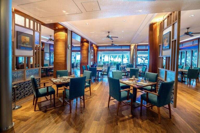 Atrium Restaurant, Columbia Beach Resort