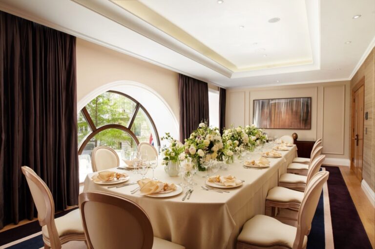 A dinner in the Codrington Room