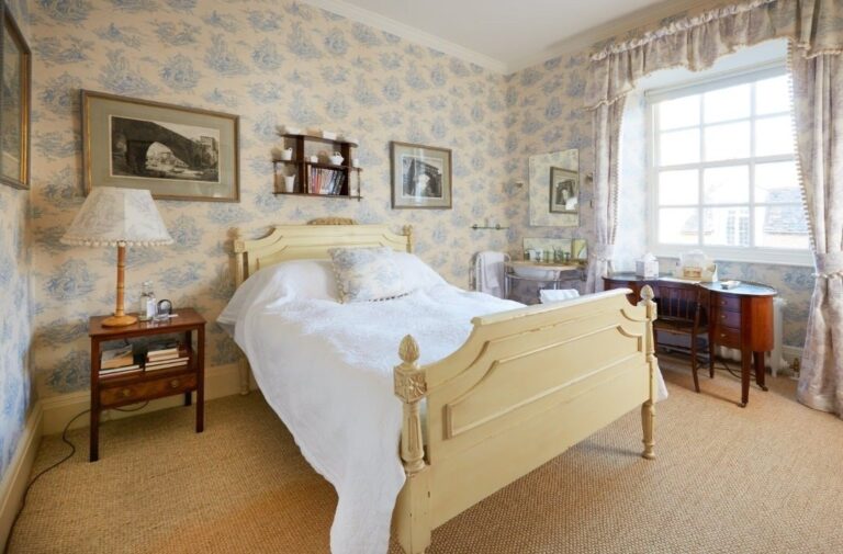 Room 6, the blue toile room, Cornwell Manor