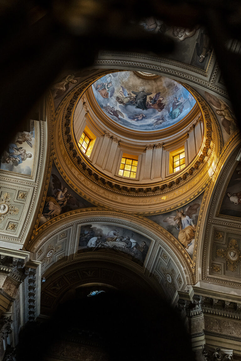 Looking up into a painted church dome in Rome on the wedding day, Daniele Vertelli Photography