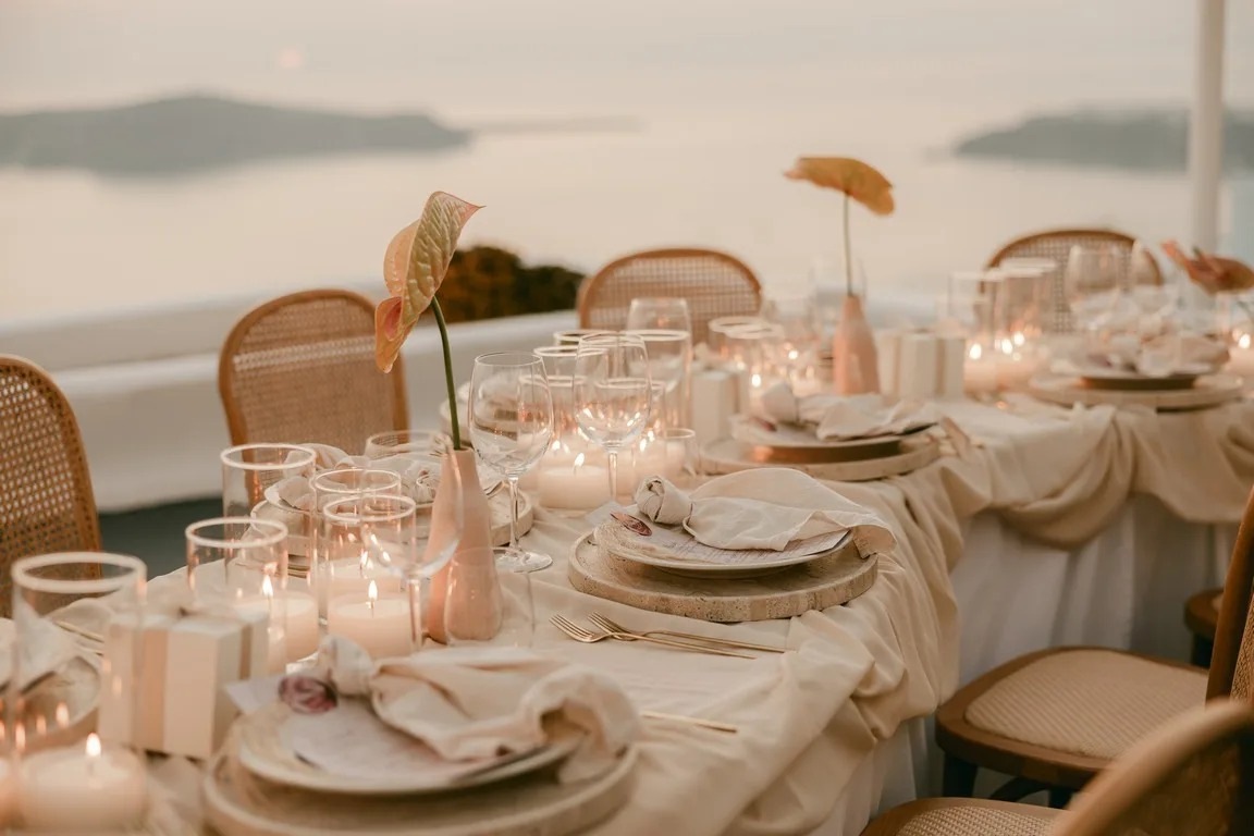 A candlelit reception table at 5 Senses Restaurant, Santorini, Diamond Rock Santorini