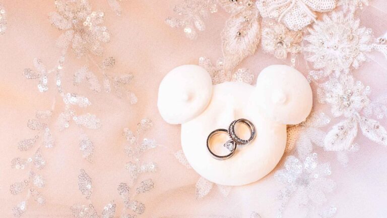 Mickey-shaped treat with wedding rings, Disneyland Paris