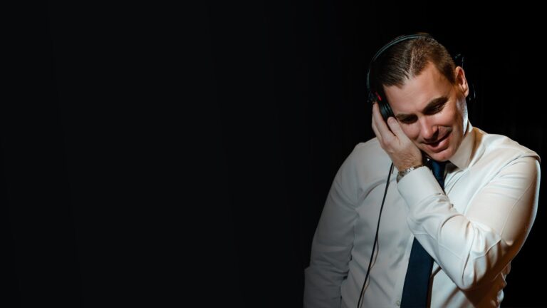 , DJ Mike Readings
