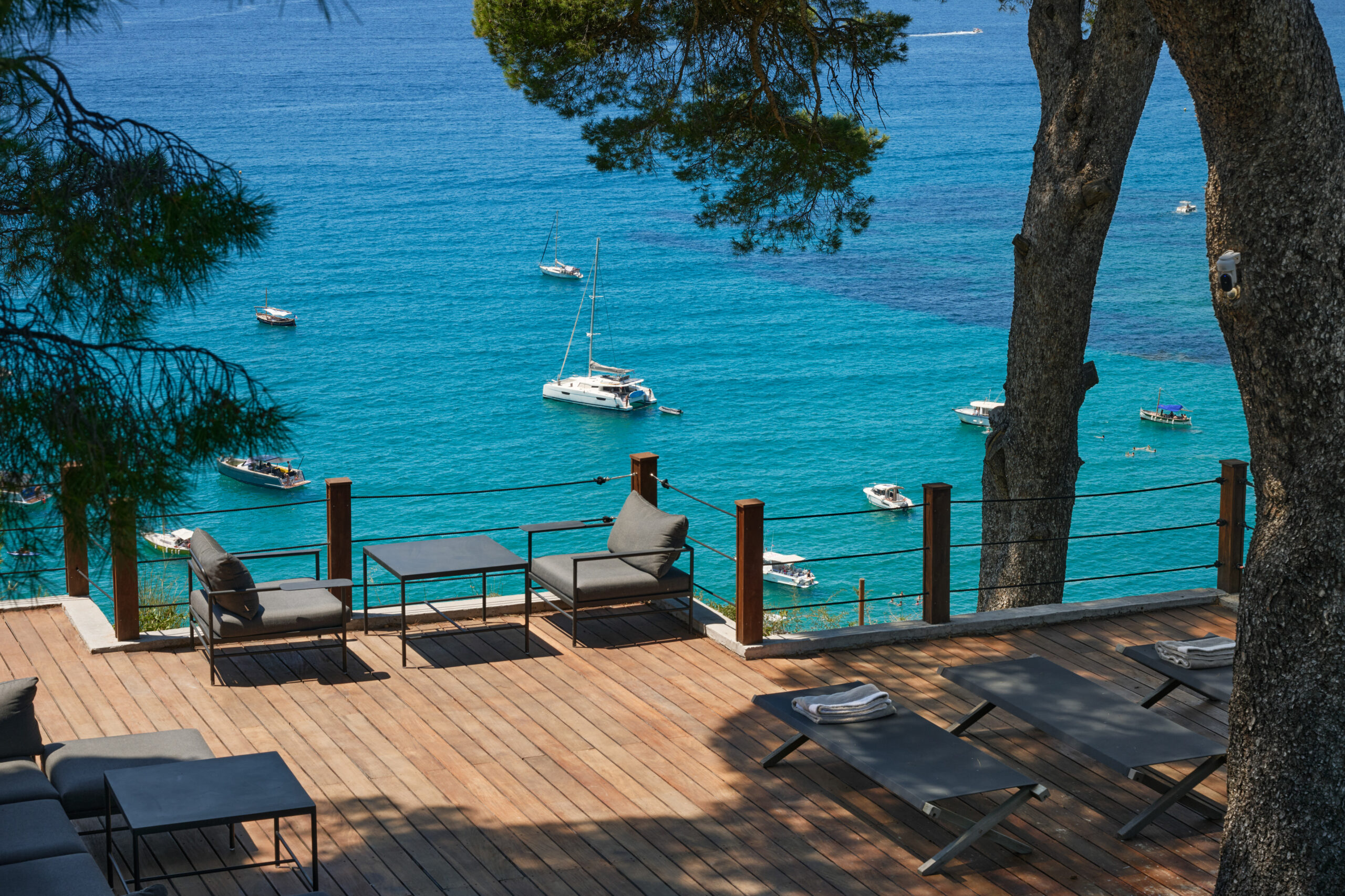 The sea-view deck above the bay, Domaine de Canaille