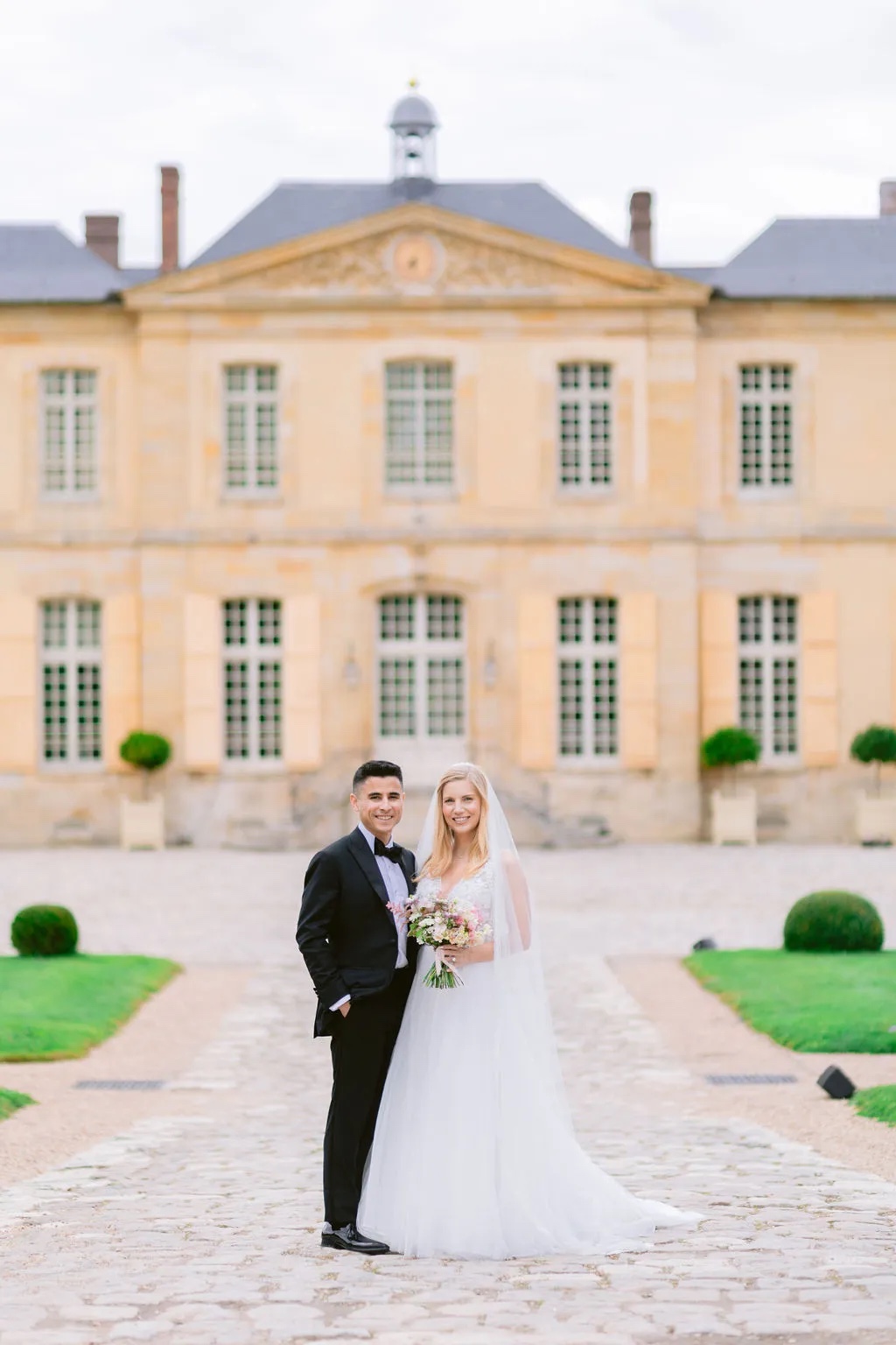 The Château de Villette courtyard and facade
