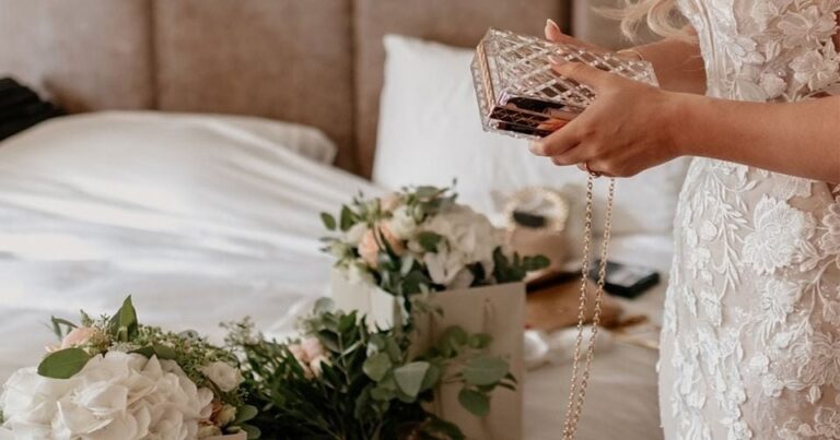 The bride's bouquet and clutch on the morning of the wedding, Elizabeth Marsh Floral Design