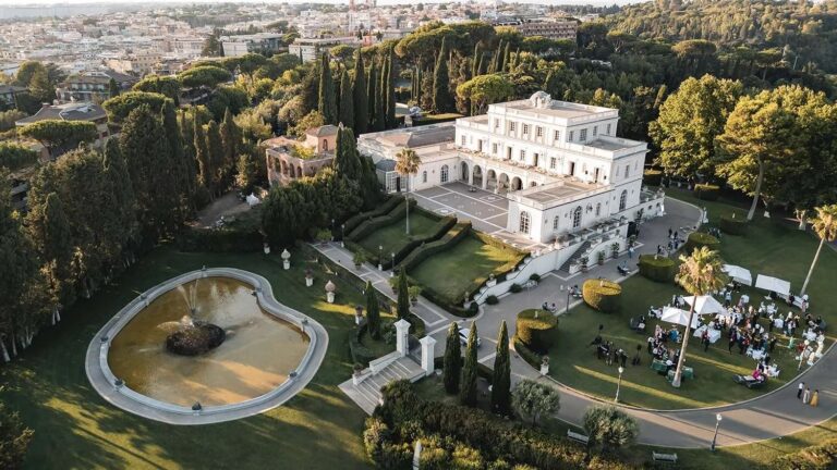Villa Miani from the air, the wedding set out in its gardens above Rome, Eventilab Weddings