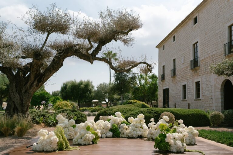A Garden Tablescape, Finca Morneta