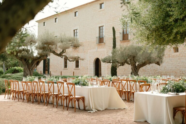 The Courtyard at Night, Finca Morneta