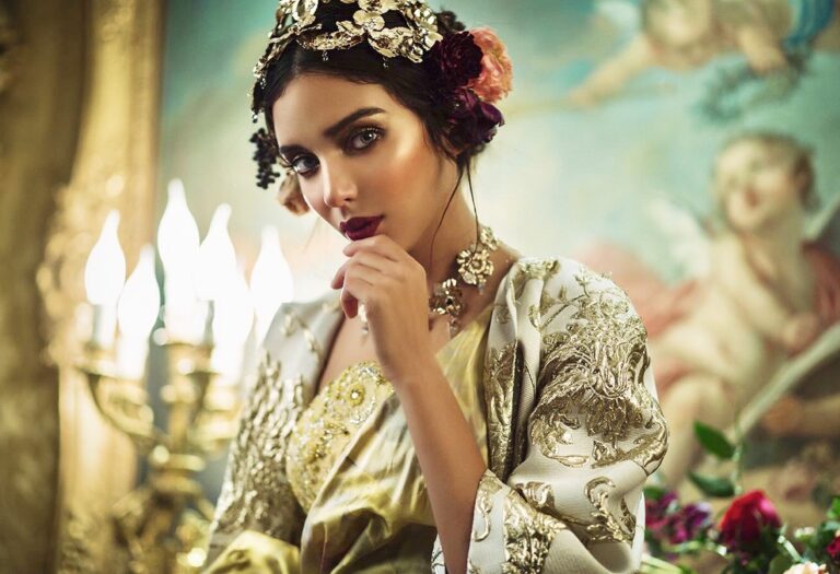 An editorial portrait with a gold floral crown, Rome Cavalieri, for Sposa Moderna, Flavia Bruni