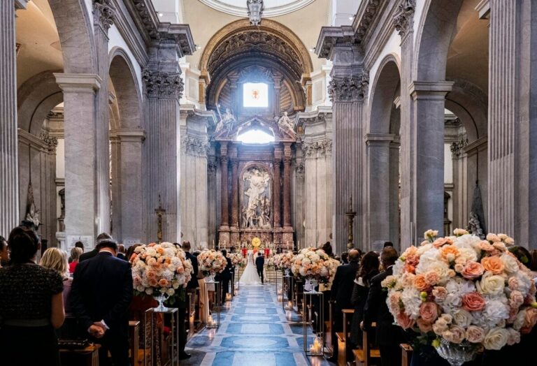 The aisle at Chiesa di San Giovanni Battista dei Fiorentini, dressed for a wedding, Floreventi