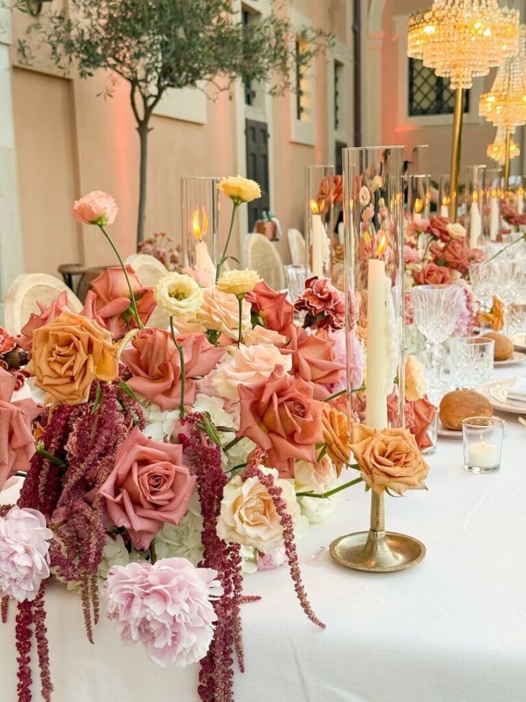 A sunset reception table in rose, orange and amaranthus, La Posta Vecchia, Floreventi