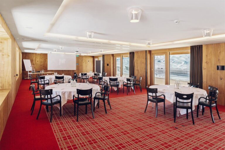 Titlis function room