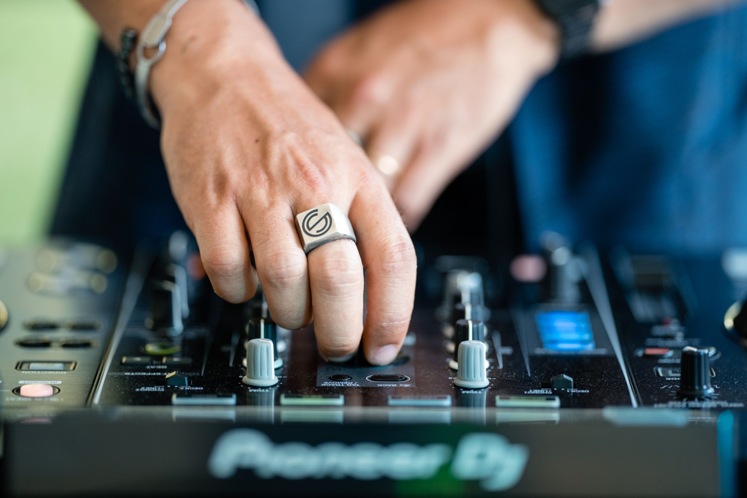 Gaetano Sicari DeeJay, Gaetano Sicari DeeJay