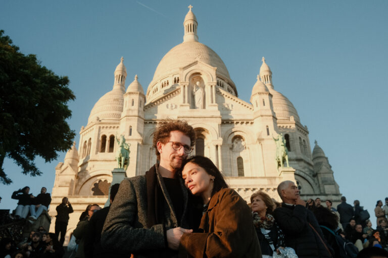 An engagement session in the morning light below the Sacré-Coeur, Paris, Giuseppe Suma Weddings