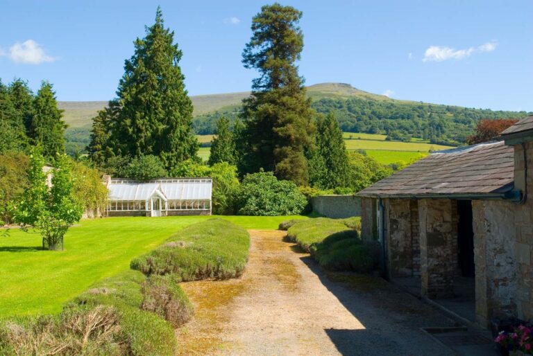 Walled garden
