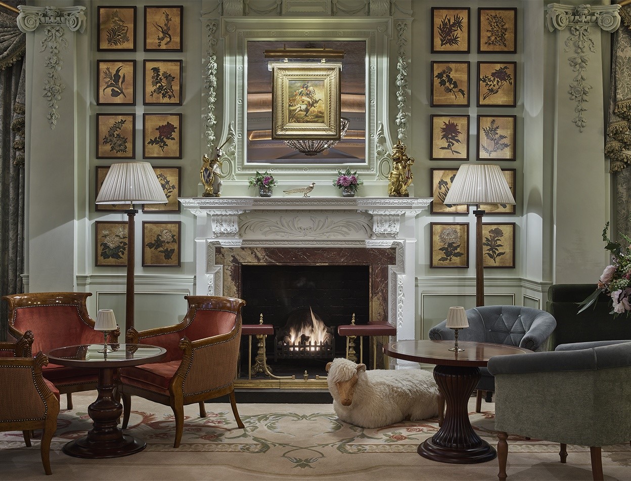 goring review lounge