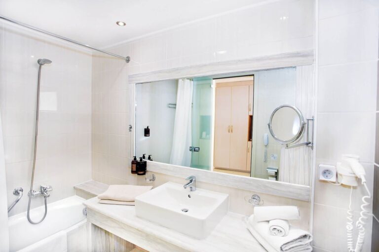 A bathroom, Grand Blue Kos Hotel