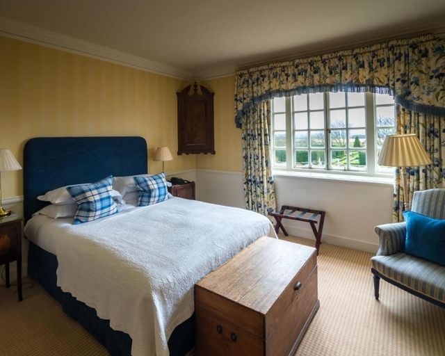 A Garden-View Bedroom