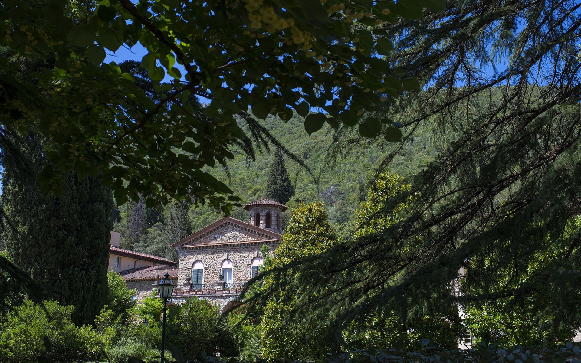 The Villa Through the Park, Grotta Giusti Thermal Spa Resort
