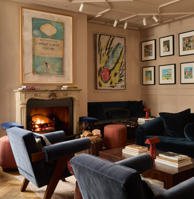 The Groucho Club, A fireside lounge