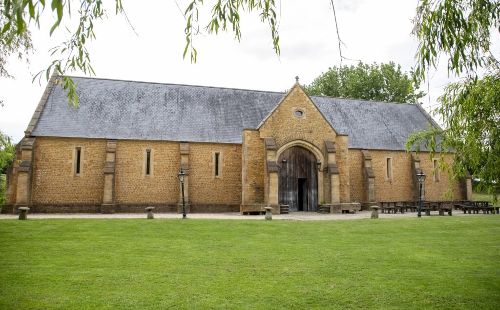 A fourteenth-century Tithe Barn