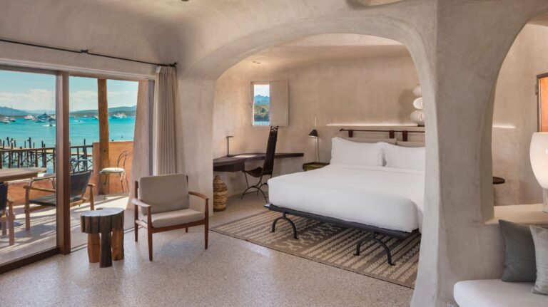 Deluxe & Luxury Design Suites, Hotel Cala di Volpe, a Luxury Collection Hotel
