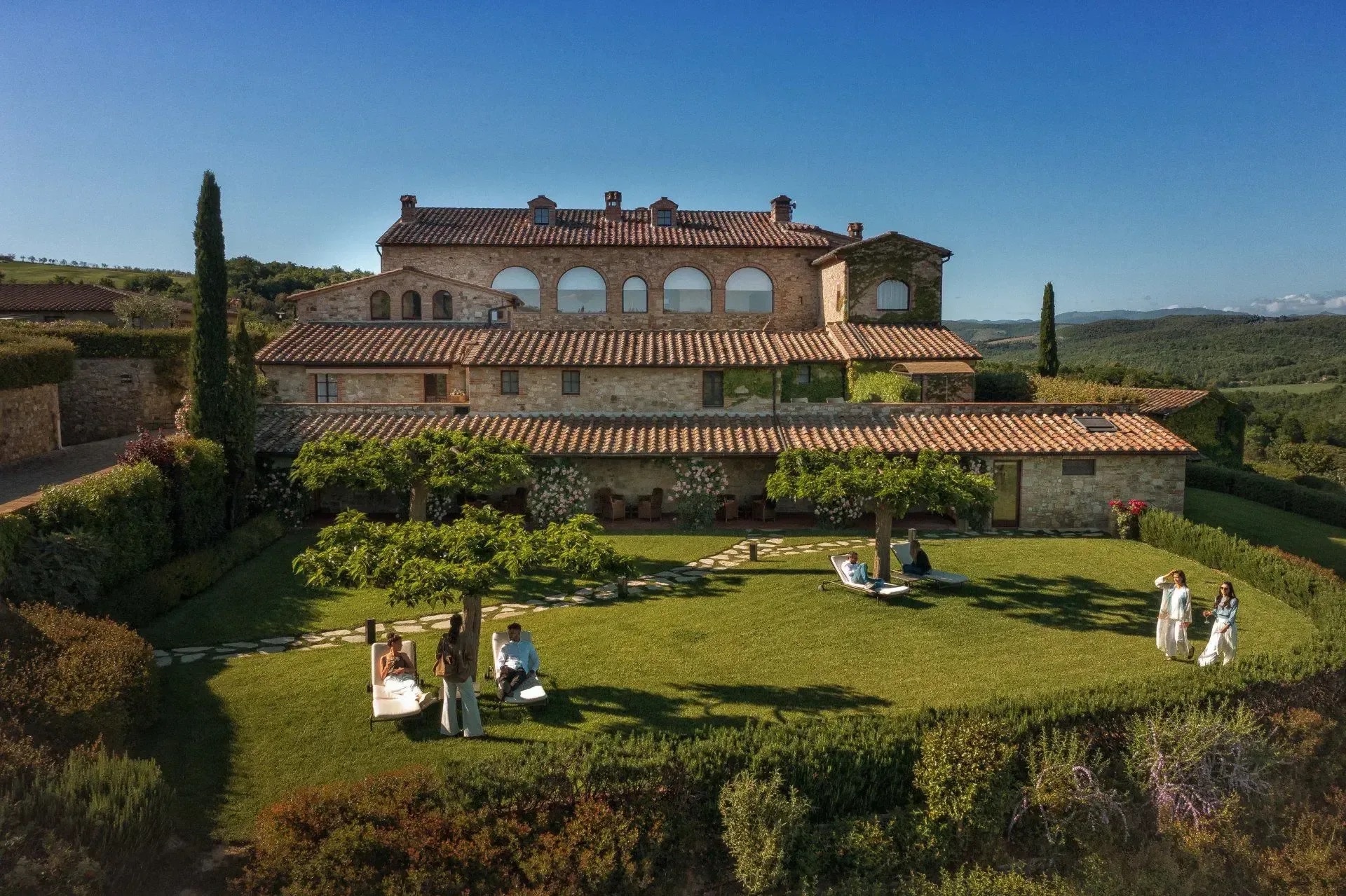 The hotel and gardens, a wedding reception on the lawn, Hotel Le Fontanelle