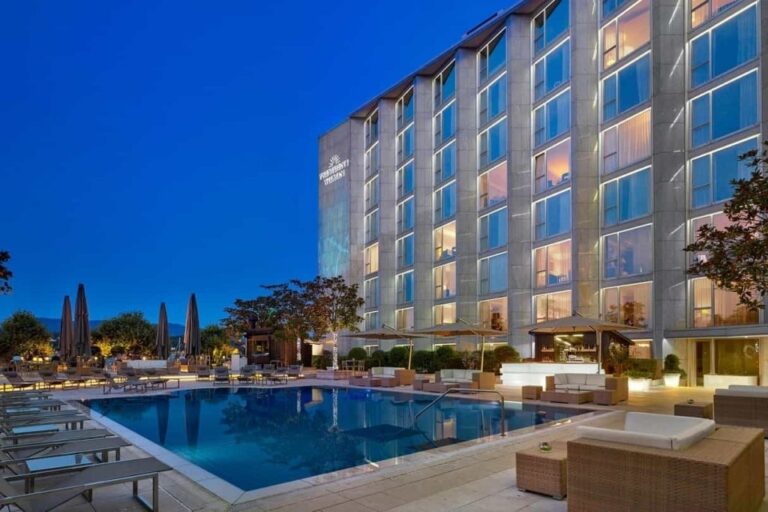 The Pool Terrace, Hotel President Wilson, a Luxury Collection Hotel, Geneva