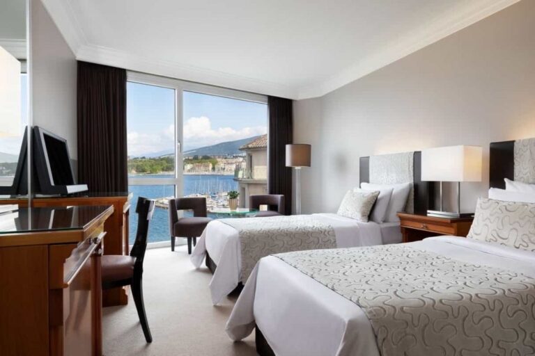 A Bedroom Suite, Hotel President Wilson, a Luxury Collection Hotel, Geneva