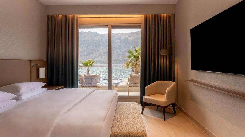King Bed Guestroom