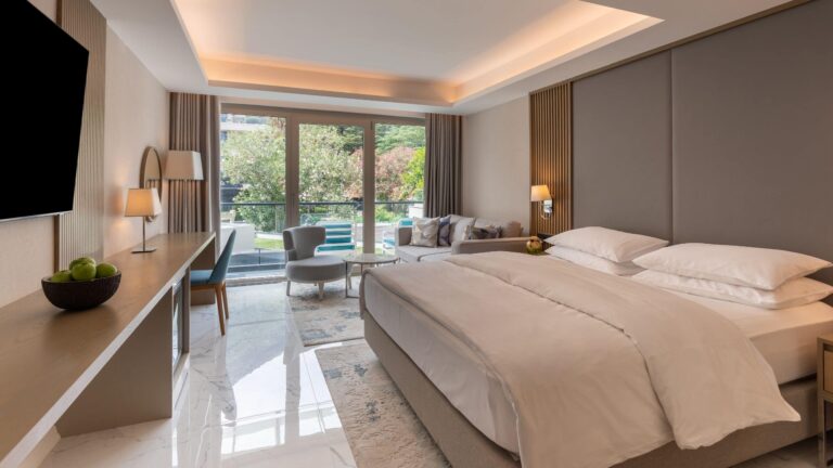A king bedroom, Hyatt Regency Kotor Bay Resort