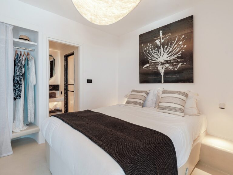 The Gardener's Petit House bedroom, Ikies Traditional Houses